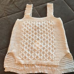 Perfect white summer sweater tank NW!!!